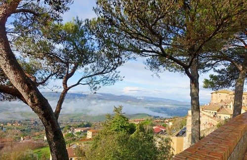 Montecatini Val di Cecina Apartment | Romantic Hilltop Getaway in a Historic Medieval Town