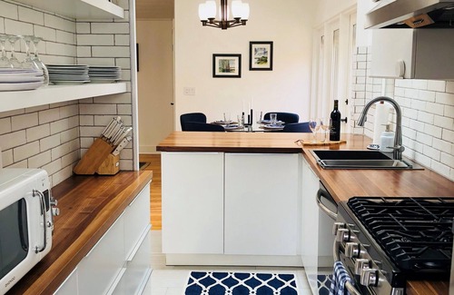 Lawton Park House | Romantic and Charming Magnolia Mid-Century Modern - 1 block from Discovery park