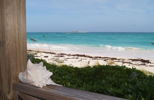Double Bay Cottage | Romantic Cottage directly on private Double Bay Beach, Bahamas, "Senza Nome"