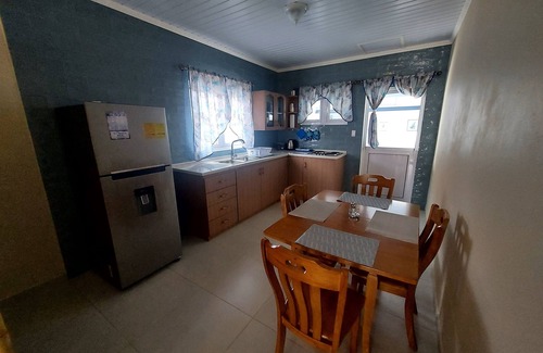 De Bruynewijk House | Romantic House with Spacious Hot Tub Spa, Family/Pet friendly and Free Parking