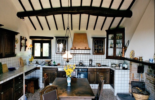 Passignano sul Trasimeno Apartment | Romantic located vacation flat above the Trasimeno Lake