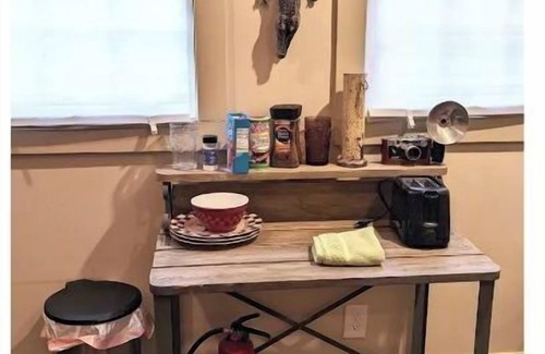 Faubourg Lafayette Apartment | Romantic Luxury Artist Cottage Near French Quarter