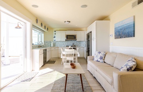 Faria Beach House | Romantic Luxury Water Front near Santa Barbara