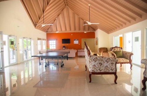 Mammee Bay House | Romantic Place- Peaceful 2-Bedroom Retreat with Pool