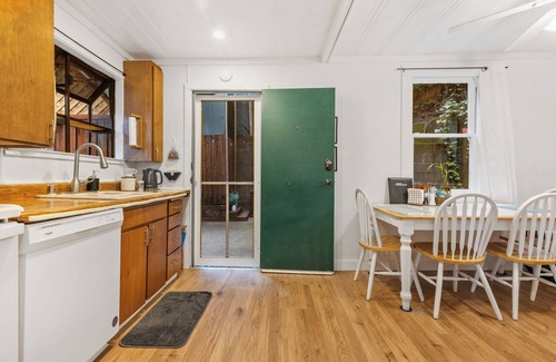 Rio Nido Cabin | Romantic Redwood Hideaway - Hot Tub, A/C, Walk to Russian River and Downtown
