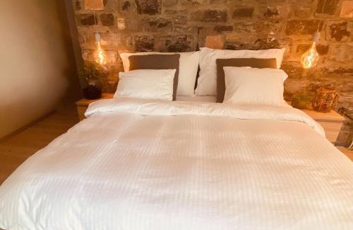 Busserach Apartment | ROMANTIC SUlTE WITH AMAIZING VIEW