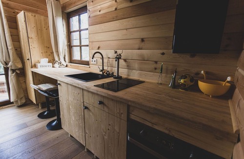 Bohon Ski Chalet | Romantic Woodland Chalet
