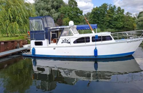 Billbrook Boat Rental | Romantik Boot Martinique