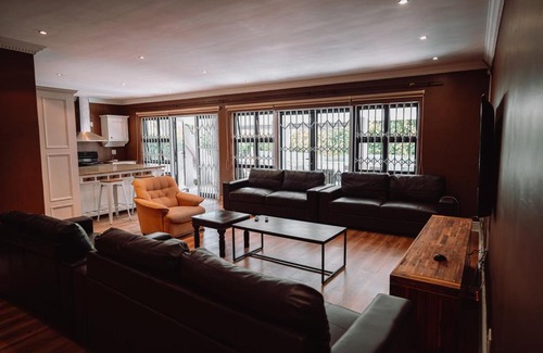 Rondebosch House | Rondebosch Luxury Living
