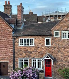 Bridgnorth House | Rondor Cottage