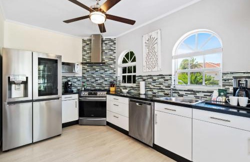 Boroncana House | Rooi Santo 128