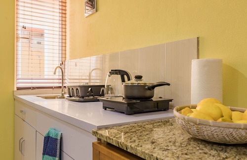 Opal Apartment | Rooi Santo Studio w King Size Bed Pool