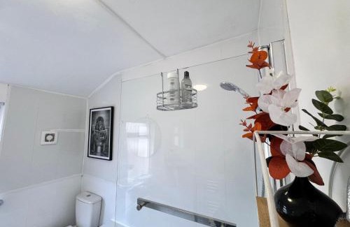 Liverpool House | Room 2 Shared House 10 min from Center