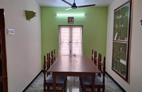 Thanjavur House | Room 3 in Orange Homestay