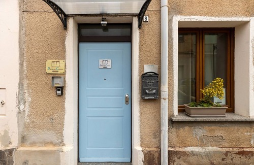 Oristano Historic Centre Apartment | Room '3' with Wi-Fi and Air Conditioning