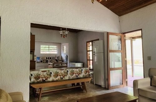 Aracariguama House | Room 50 minutes from São Paulo with fireplace, soccer field and Jacuzzi.