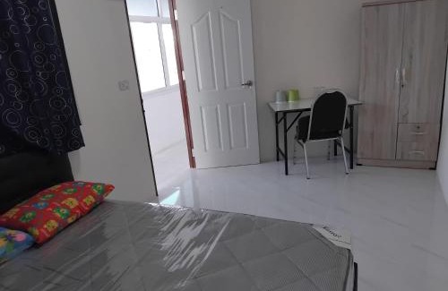 Nai Muang House | room 9 still available for MotoGP