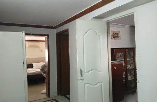 F-7 Sector Apartment | Room at khan house