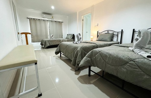 Ayutthaya House | Room-baan Khunphiphit Homestay No3373