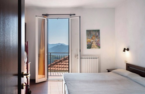 Ranzo Other | Room 'Camera Piera' with Sea View, Shared Garden and Wi-Fi