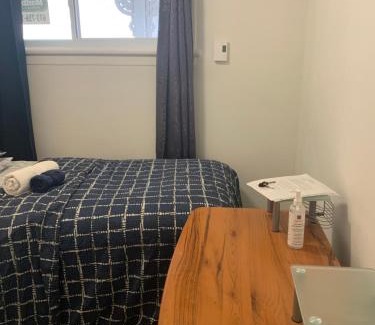 Sandy Hill House | Room downtown 3minute walk Uottawa train station