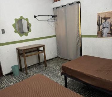 Lazaro Cardenas Hotel | Room downtown