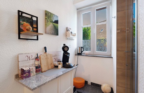 Unzhurst Apartment | Room 'Einzelzimmer Ahorn, Natur, Wellness' with Private Terrace, Private Garden and Wi-Fi
