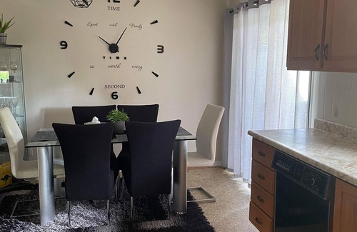 Downtown Gatineau House | Room for rent for student or worker (only ladies accepted)