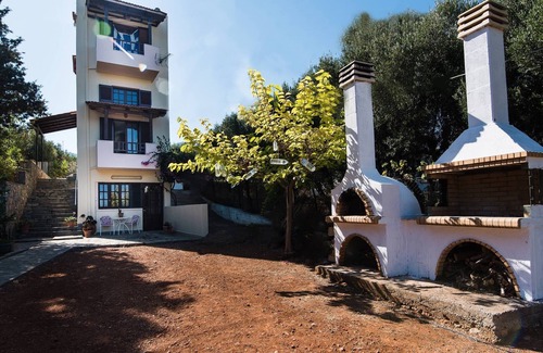Sissi Apartment | Room in Apartment - Budget Studio 8 km - 5min Away From Malia