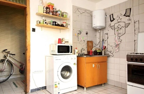 Bucharest Apartment | Room in Graffiti-Painted Apartment (near The Old Town Center)