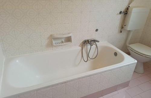 Cardano al Campo House | Room near Malpensa Airport