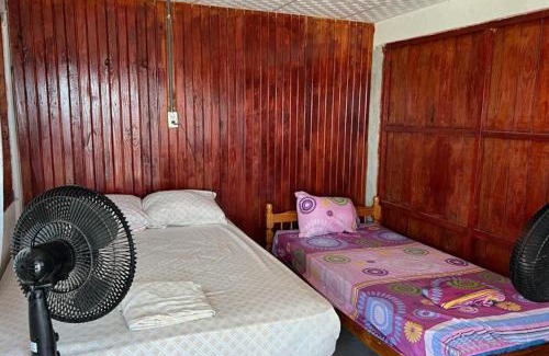 Obarrio House | Room on Barco Hundido Island