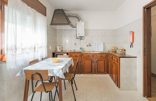 Baiona Apartment | Room 'Quarto Azul' with Wi-Fi