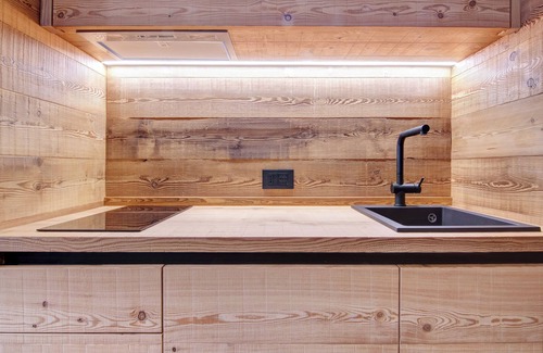Montespluga Apartment | Room 'Tambò' with Lake View, Shared Garden and Wi-Fi