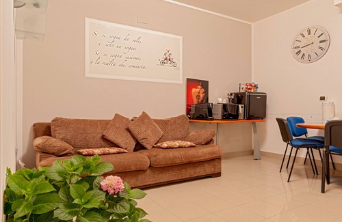 Stagno Apartment | Room 'Valle Benedetta' with Wi-Fi and Air Conditioning