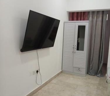 Muscat Apartment | Room with private bathroom in a flat