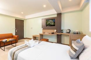 Minburi Hotel | RoomQuest Suvarnabhumi Airport Romklao Soi 6
