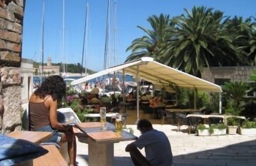 Vis Apartment | Rooms Nikola, (2700), Vis, Croatia