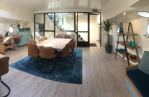 Stadsdriehoek Boat Rental | Rooms on Water