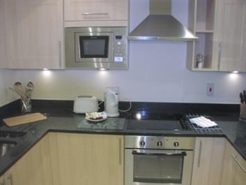 Leatherhead Apartment | Roomspace Serviced Apartments - Royal Swan Quarter