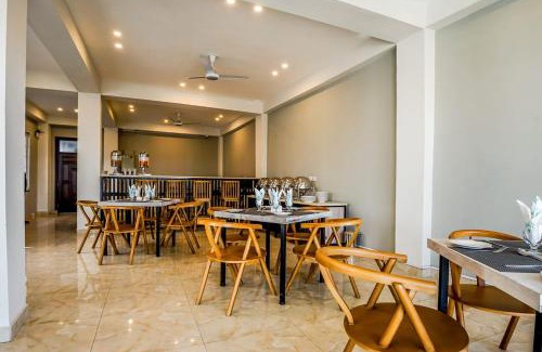 Peshawar Hotel | Roomy Crossroads Hotel, Peshawar