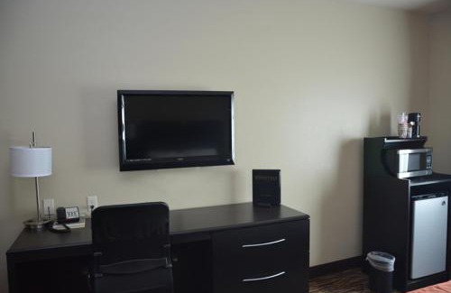 Watford City Hotel | Roosevelt Inn & Suites