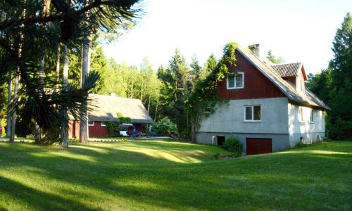 Rannakula House | Roosi Holiday Home