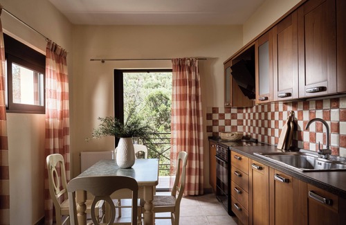 Alikanas Apartment | "ROSA" Sea Front Villa Maisonette