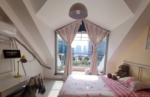 The North Bund Hostel | Rosalie de La House !