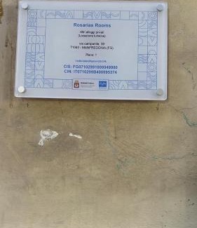 Manfredonia House | Rosarias Rooms