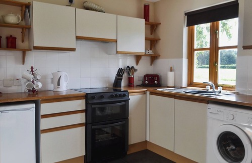 Kiltarlity Cottage | Rose Cottage - Beaufort Estate