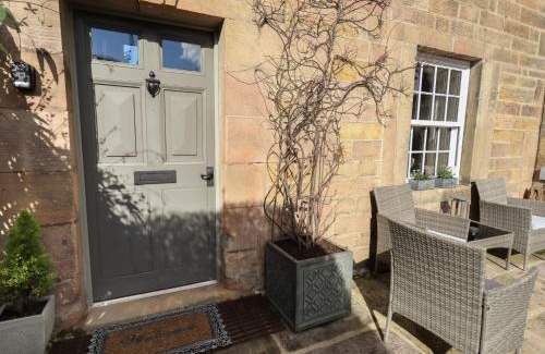 Matlock House | Rose Cottage