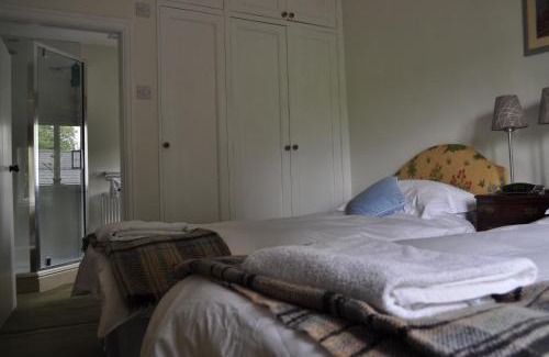 Fourstones Near Bentham Bed & Breakfast | Rose Cottage
