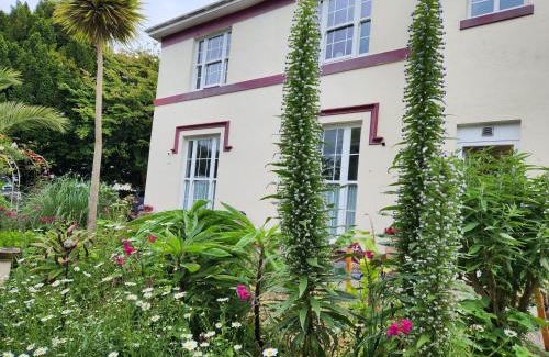 Babbacombe Apartment | Rose Court Holiday Apartments